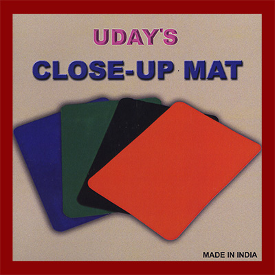картинка Close-Up Mat (12.5"x 17")-Red by Uday - Trick от магазина Одежда+